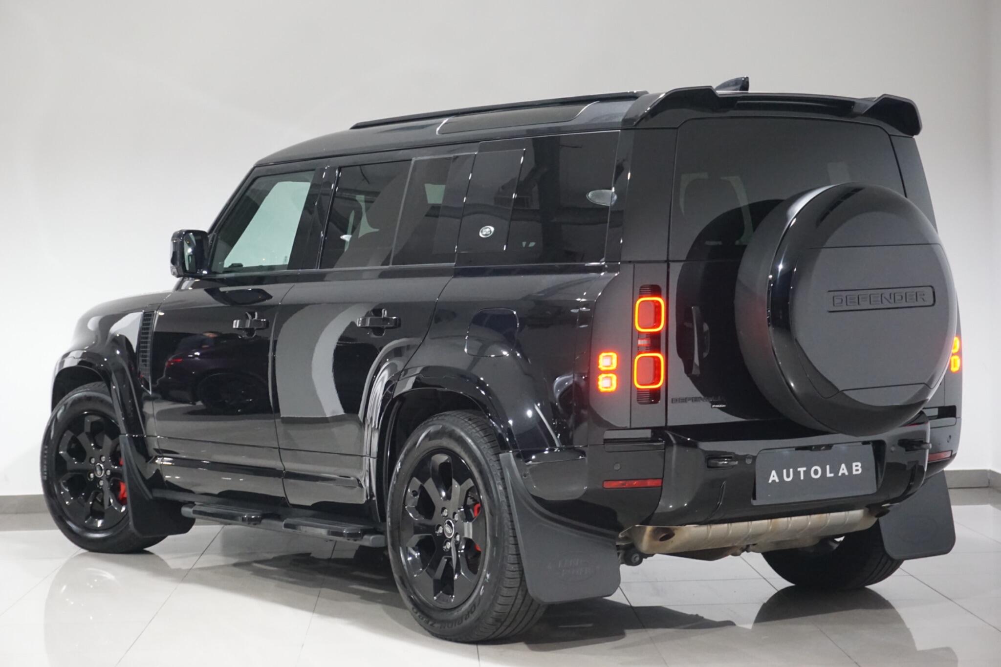Land Rover Defender 110 2.0 P400e 15.4kWh X-Dynamic HSE SUV 5dr Petrol Plug-in Hybrid Auto 4WD Euro 6 (s/s) (404 ps)